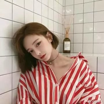 花儿绽放 海报