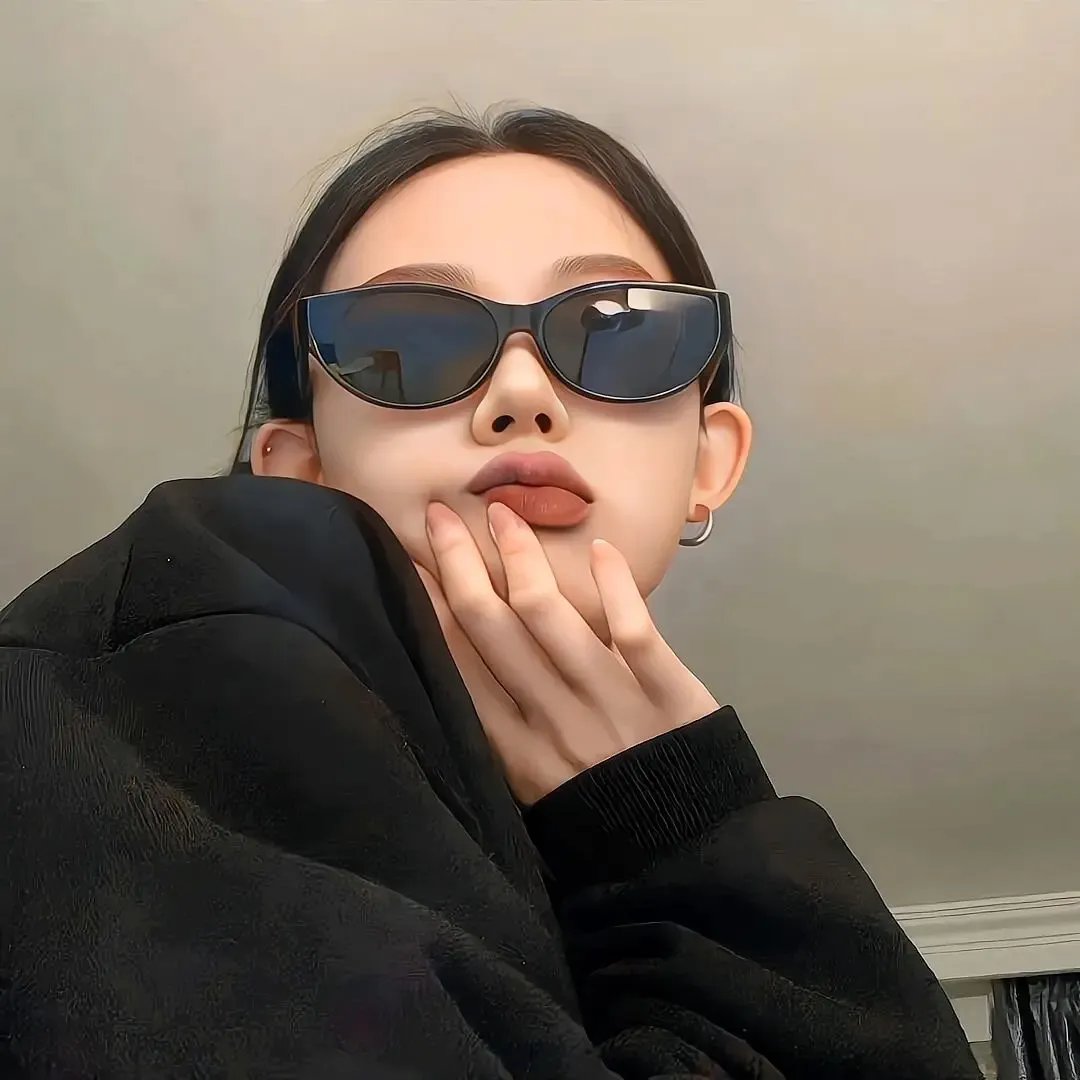 不可征服 缩略图